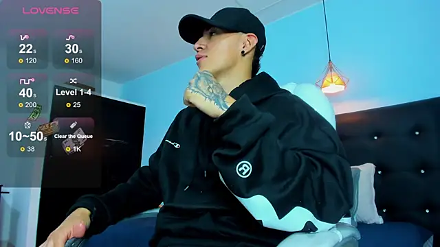 Lobo 17  online show from November 19, 3:39 am