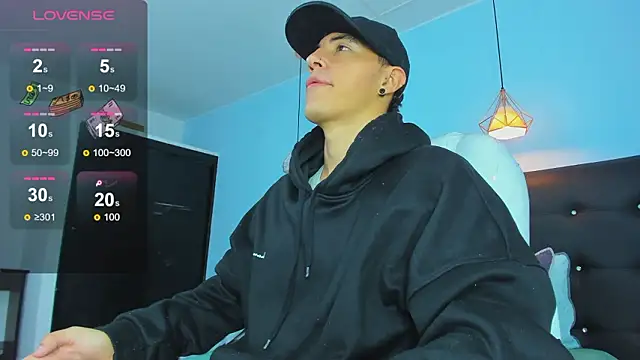 Lobo 17  online show from January 17, 3:22 am