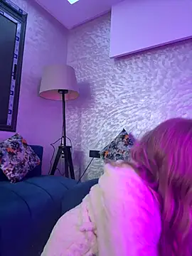 Snapshot of belquiis chatting on December 14, 7:47 am belquiis online show from December 14, 7:47 am