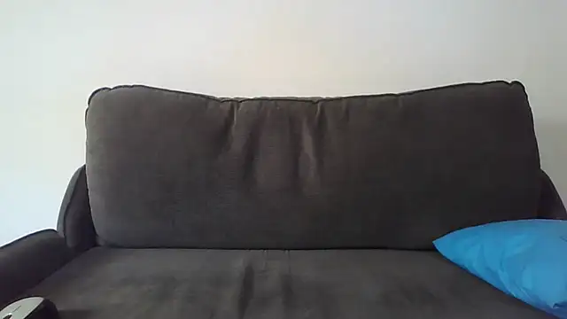 Snapshot of naturiste974 chatting on December 16, 8:19 am naturiste974 online show from December 16, 8:19 am