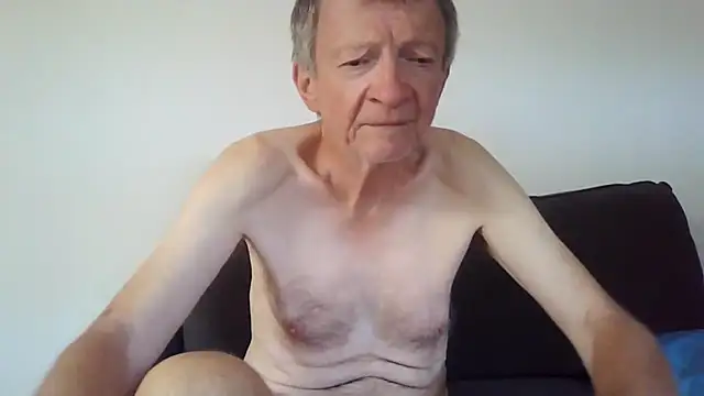 naturiste974 online show from December 23, 8:12 am