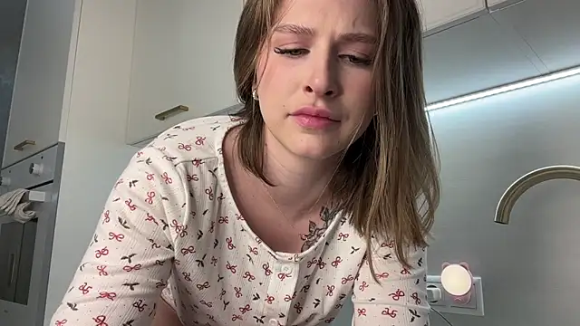 Scarlett Florence online show from March 5, 7:38 pm