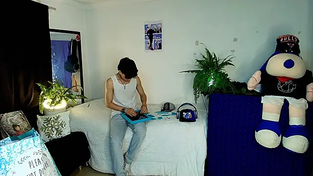 twink sebas  online show from October 17, 3:20 am