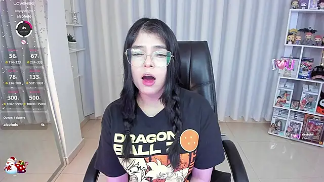 Snapshot of misshoneyxxx chatting on November 22, 6:23 am misshoneyxxx online show from November 22, 6:23 am