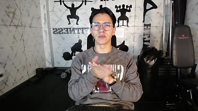 Snapshot of Andy_Joy_ chatting on May 6, 11:37 am Andy Joy online show from May 6, 11:37 am
