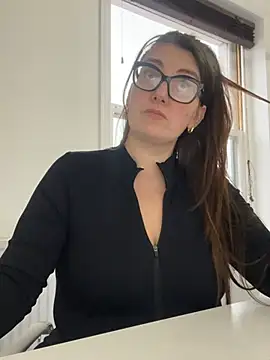 Snapshot of Miss_Stassi chatting on December 18, 2:17 pm Miss Stassi online show from December 18, 2:17 pm