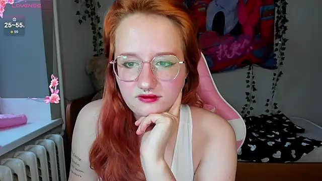 Snapshot of KrisTyBooBsin chatting on October 21, 2:07 pm KrisTyBooBsin online show from October 21, 2:07 pm