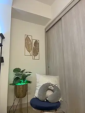 rubyhill 2711 online show from February 10, 11:53 pm