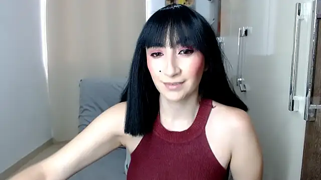 Snapshot of Laura-pervert chatting on October 19, 9:04 pm Laura-pervert online show from October 19, 9:04 pm
