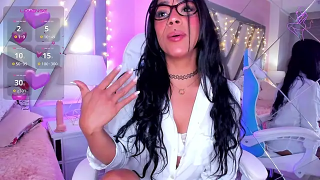 Snapshot of Amber_villalobos_ chatting on January 25, 9:57 am Amber villalobos online show from January 25, 9:57 am