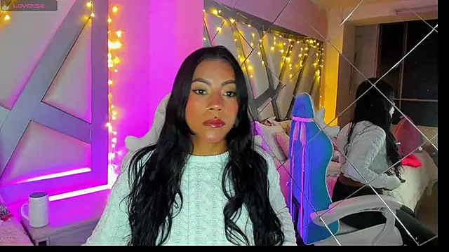 Snapshot of Amber_villalobos_ chatting on February 15, 4:03 am Amber villalobos online show from February 15, 4:03 am