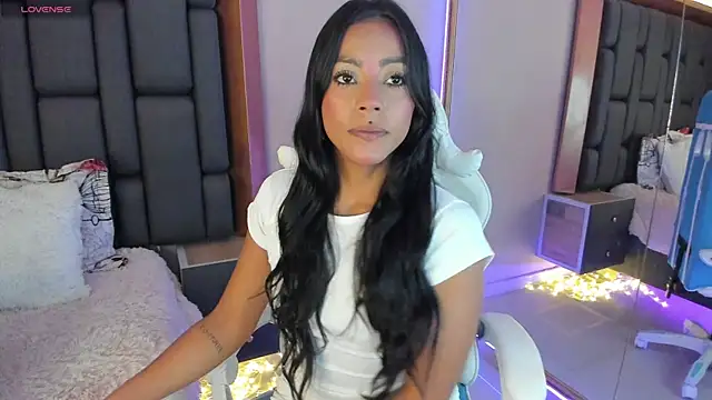 Snapshot of Amber_villalobos_ chatting on February 22, 4:51 am Amber villalobos online show from February 22, 4:51 am