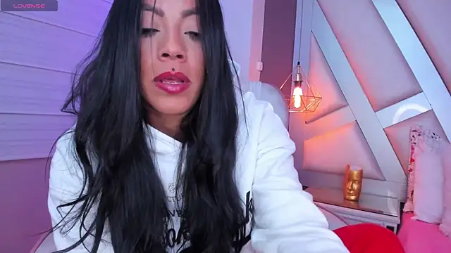 Snapshot of Amber_villalobos_ chatting on September 25, 3:43 am Amber villalobos online show from September 25, 3:43 am