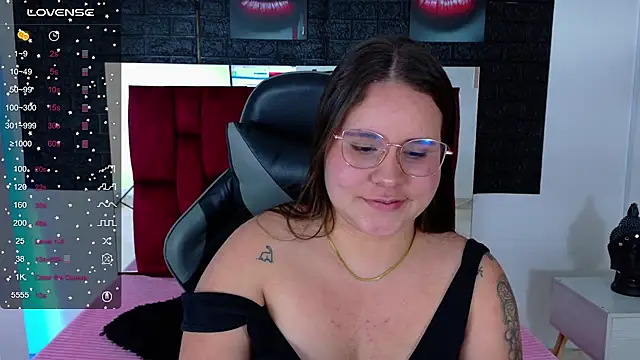 Snapshot of April1_sc chatting on October 6, 1:30 pm April1 sc online show from October 6, 1:30 pm