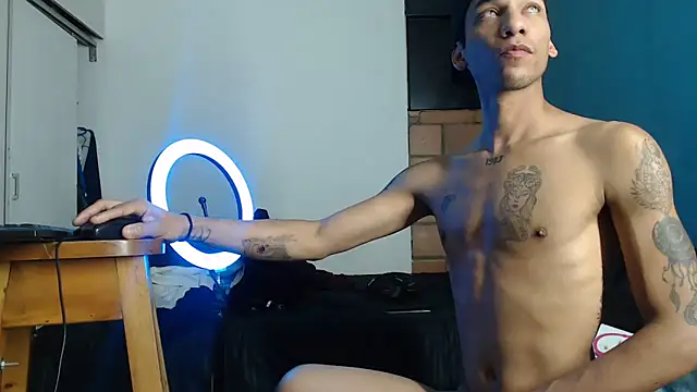 Snapshot of Jesus666flaco chatting on February 10, 3:10 pm Jesus666flaco online show from February 10, 3:10 pm