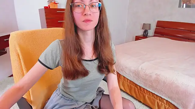 Pantyhose Mila online show from April 30, 8:04 pm