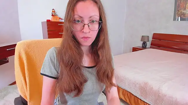 Pantyhose Mila online show from June 15, 8:33 pm
