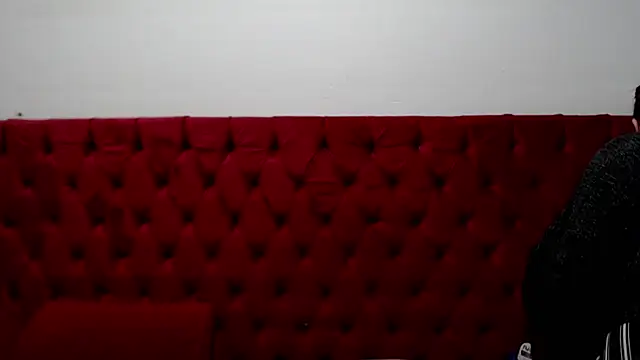 Snapshot of CarolineBrunx chatting on January 14, 11:20 am CarolineBrunx online show from January 14, 11:20 am