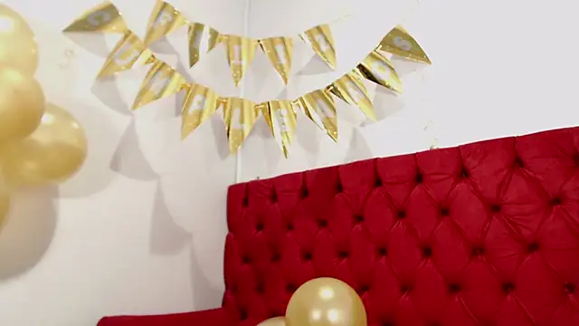 Snapshot of CarolineBrunx chatting on January 22, 6:10 am CarolineBrunx online show from January 22, 6:10 am