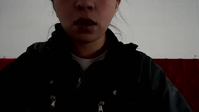 Snapshot of CarolineBrunx chatting on February 5, 3:34 am CarolineBrunx online show from February 5, 3:34 am