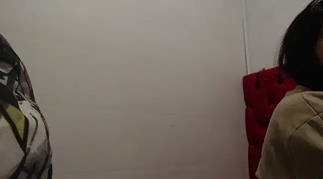 Snapshot of CarolineBrunx chatting on February 11, 7:54 am CarolineBrunx online show from February 11, 7:54 am