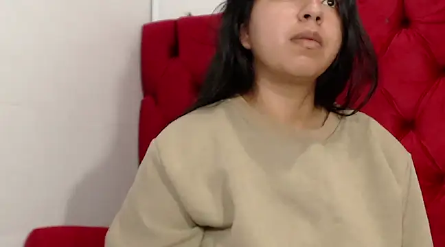 Snapshot of CarolineBrunx chatting on February 11, 10:59 am CarolineBrunx online show from February 11, 10:59 am