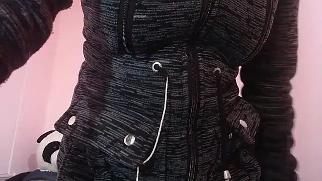 Snapshot of CarolineBrunx chatting on February 28, 11:47 am CarolineBrunx online show from February 28, 11:47 am