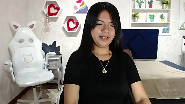 Snapshot of CarolineBrunx chatting on September 19, 3:19 am CarolineBrunx online show from September 19, 3:19 am