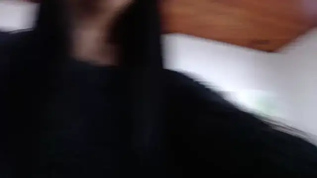 Snapshot of CarolineBrunx chatting on October 28, 3:54 am CarolineBrunx online show from October 28, 3:54 am