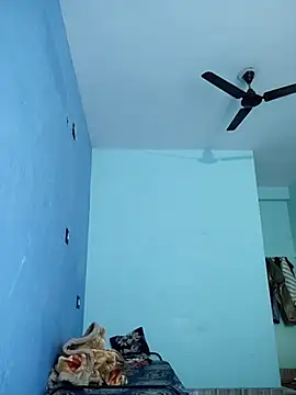 Ishan003 online show from December 5, 5:38 am