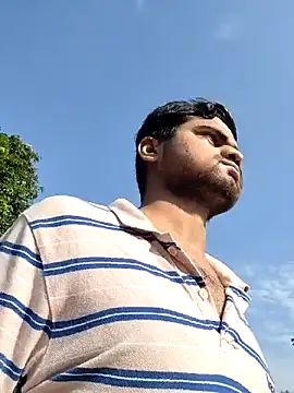 Ishan003 online show from June 25, 2:33 am