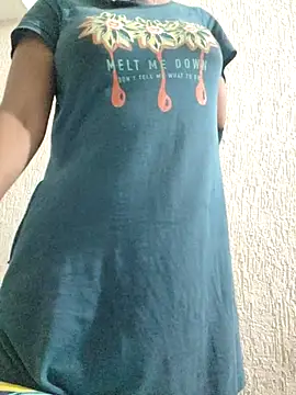 Priya Strip online show from August 4, 4:09 pm