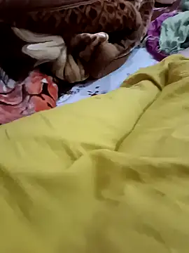 Snapshot of Bhabhi_desi12 chatting on February 26, 4:14 pm Bhabhi desi12 online show from February 26, 4:14 pm