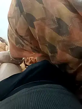 Snapshot of Bhabhi_desi12 chatting on March 3, 4:35 pm Bhabhi desi12 online show from March 3, 4:35 pm