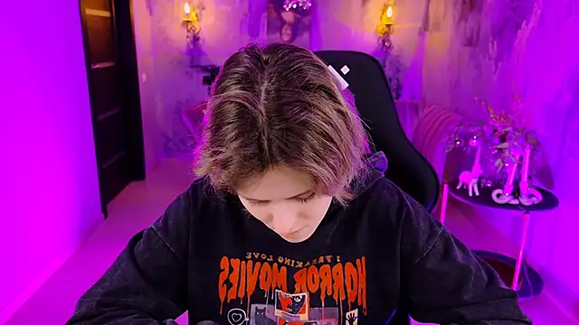 LolaAsmus online show from January 3, 5:06 am