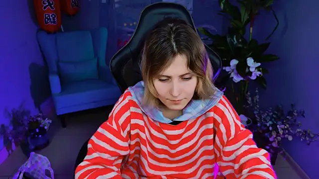 LolaAsmus online show from February 14, 11:10 am