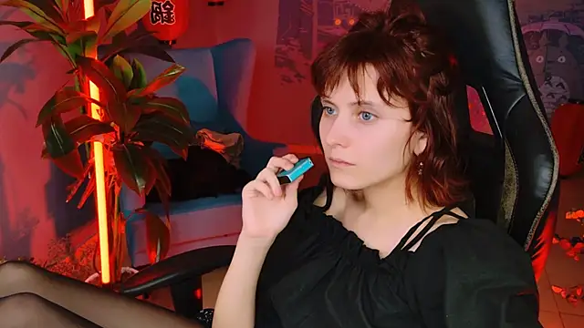 LolaAsmus online show from March 10, 3:20 pm