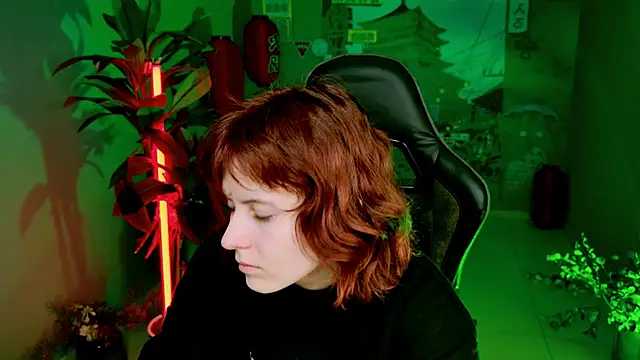 LolaAsmus online show from March 11, 5:05 am