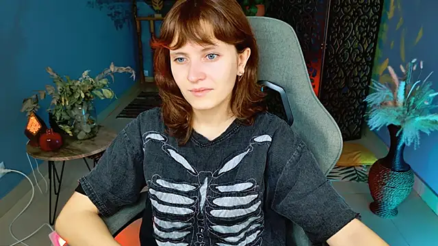 LolaAsmus online show from October 15, 5:18 am