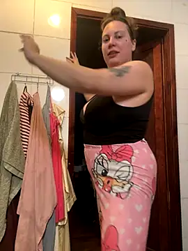 Snapshot of Yanacool007 chatting on December 4, 9:34 pm Yanacool007 online show from December 4, 9:34 pm