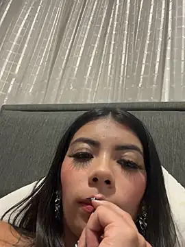 NattGomez online show from January 5, 4:25 am