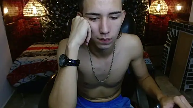 Snapshot of JackSwan18 chatting on January 16, 3:56 pm JackSwan18 online show from January 16, 3:56 pm