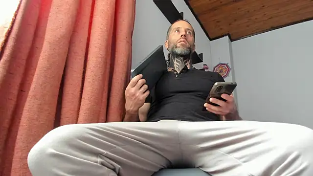 Antoniohot2024 online show from January 19, 5:49 pm