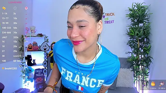 Snapshot of natty_romanof_18 chatting on November 5, 11:54 am natty romanof 18 online show from November 5, 11:54 am