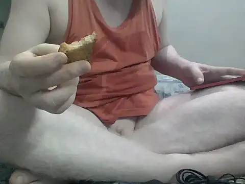 Snapshot of mohnis76 chatting on August 7, 6:48 am mohnis76 online show from August 7, 6:48 am