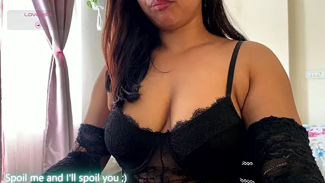 Snapshot of ohh_mona chatting on March 17, 4:19 am ohh mona online show from March 17, 4:19 am