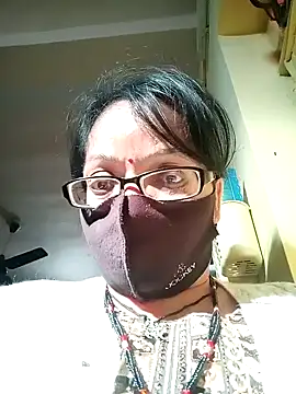 heenage online show from December 15, 9:35 am