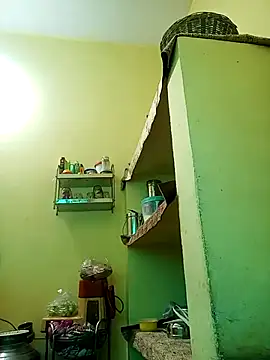 heenage online show from February 20, 7:45 am