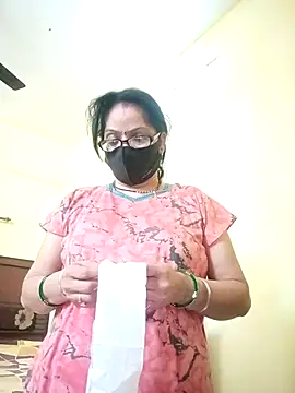 heenage online show from February 21, 7:45 am