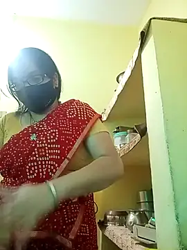 heenage online show from March 5, 6:23 am